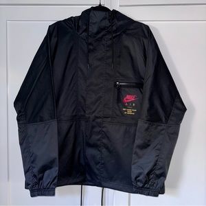 NWT  NIKE AIR WOVEN LINED WINDBREAKER JACKET BLACK